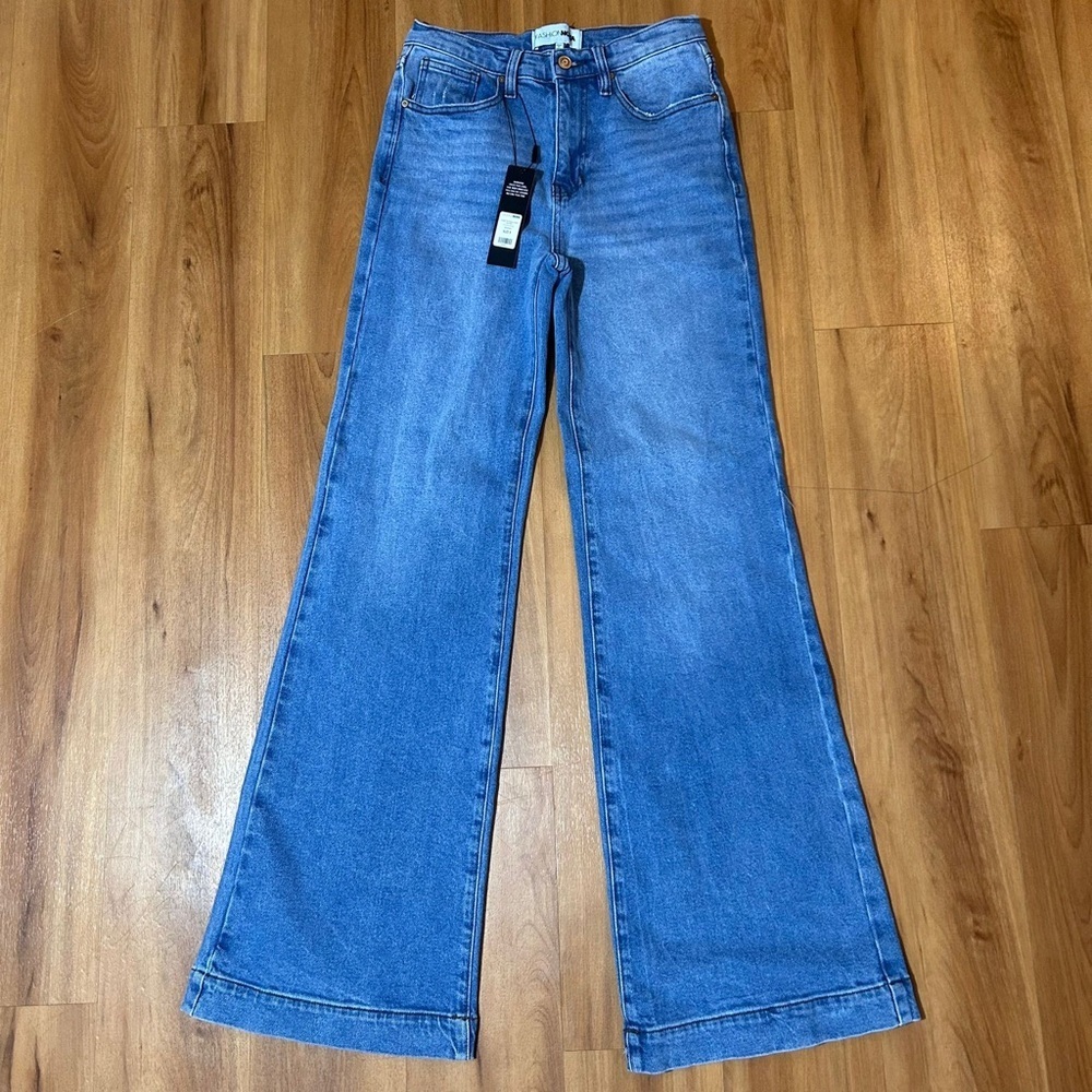 Fashion Nova Blue Flare Wide‎ Leg Jeans